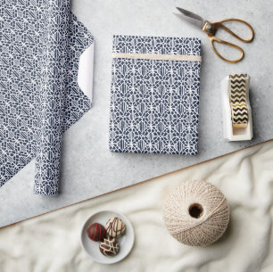 Papier Cadeau Marine avec Motif de dentelle Crochet blanc