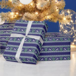 Papier Cadeau Marine Green and White Fair Isle Christmas<br><div class="desc">Je propose un assortiment de produits motifs Fair Isle dans différentes couleurs dans mon magasin. C'est l'un d'entre eux. Tous les modèles comprennent un renne,  des flocons de neige et des arbres de Noël. Recherchez les autres dans le magasin.</div>