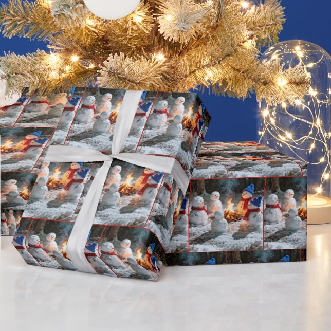 Papier Cadeau Melting Snowmen Sitting Around a Campfire (Vacances)