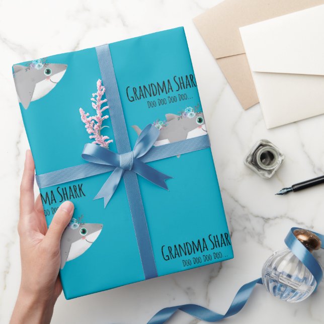 Papier Cadeau Mémé Requin personnalisée Doo Doo Doo (Cadeaux)
