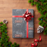 Papier Cadeau Merry CHRISTmas Chalk Christian Christ Calligraphi<br><div class="desc">Allumez son nom dans les lumières marquises et faites se souvenir pourquoi nous disons 'Joyeux NoëlCHRIST'. Cette conception est proposée en quelques variantes et vous pouvez les vérifier tous pour voir exactement quelle direction vous voulez prendre. Le lettrage professionnel par Ivan Angelic est montré en noir pour les arrière -...</div>