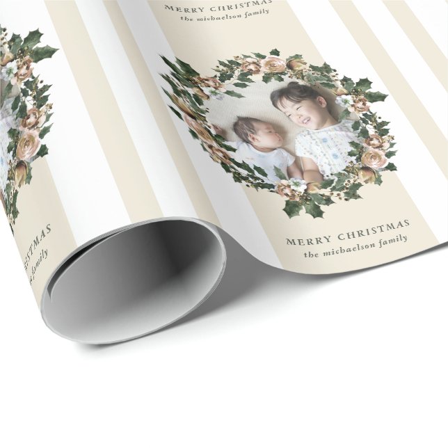 Papier Cadeau Merveilleuse couronne de Noël avec stries et photo (Coin rond)