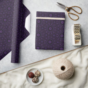 Papier Cadeau Modèle luxueux pourpre damassé