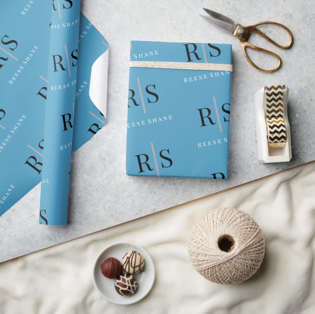 Papier Cadeau Monogramme noir penché & nom blanc, bleu (Artisanat)