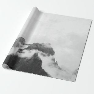 PAPIER CADEAU MONTAGNE SOUS UN NUAGE BLANC PENDANT LA JOURNÉE