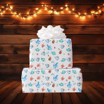 Papier Cadeau Motif café<br><div class="desc">Motif de tasses de café,  bouilloires à thé,  tasses à café,  moulins à café,  haricots à café et feuilles de thé. Elles sont dans les tons d'aquarelle marron,  bleu/blanc rayé,  bleu et turquoise.</div>