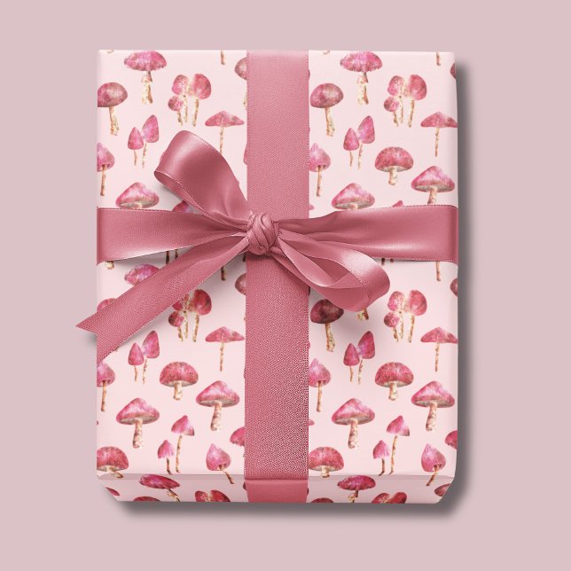 Papier Cadeau Motif de champignon rose (Pink mushroom wrapping paper. Woodland mushrooms on pale pink background.)