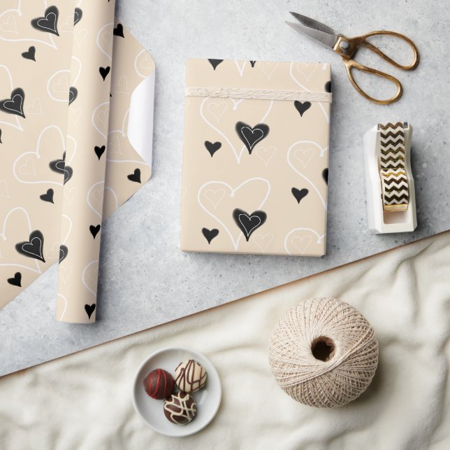 Papier Cadeau Motif de coeurs mignons noir et blanc (Artisanat)