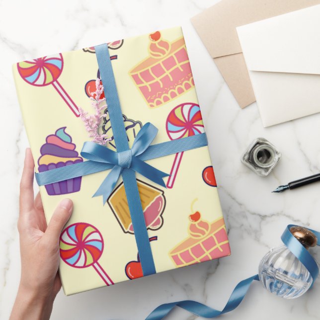 Papier Cadeau Motif de cupcake et bonbons mignons modernes (Cadeaux)
