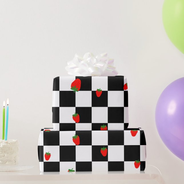 Papier Cadeau motif de damier mignon fraise (Cadeaux de fête)
