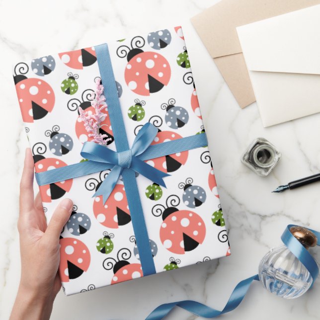 Papier Cadeau Motif de Ladybugs Rose, Bleu et Vert (Cadeaux)