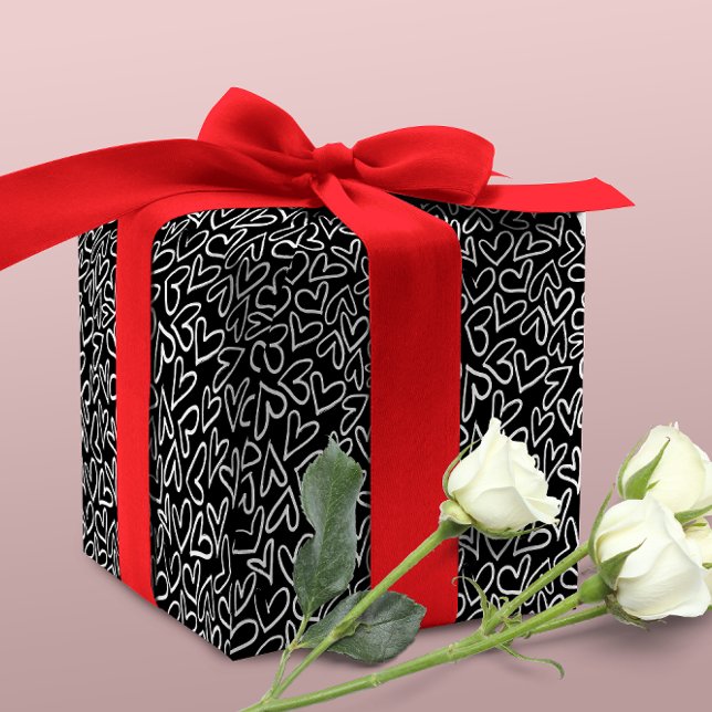 Papier Cadeau Motif élégant de Coeurs Noir et Blanc (Créateur téléchargé)