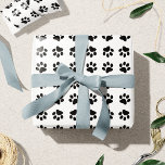 Papier Cadeau Motif Empreinte de patte noir et blanc moderne 2<br><div class="desc">Cet adorable motif présente des silhouettes de pattes de chat noir sur un arrière - plan blanc. Ce motif contemporain ajoute une grande touche moderne à un cadeau d'anniversaire,  de Noël ou autre !</div>