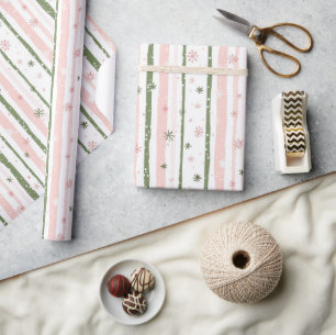 Papier Cadeau Motif Flocons de Neige Rose et Vert Minimaliste 