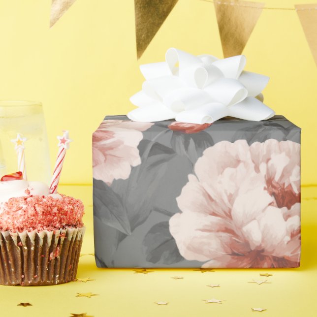 Papier Cadeau Motif floral gris rose poudrée romantique de pivoi (Fête d'anniversaire)