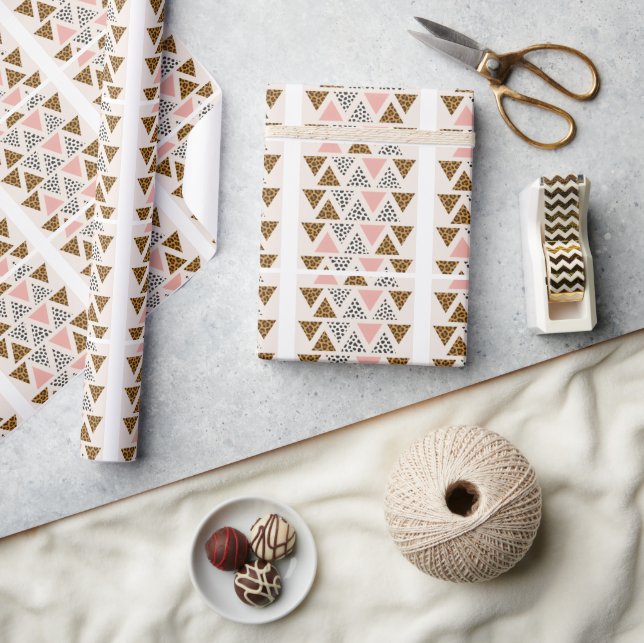 Papier Cadeau Motif Léopard Chic et Triangle Rose (Artisanat)