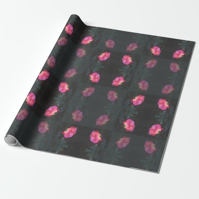 Papier Cadeau Motif Roses Roses (Déroulé)