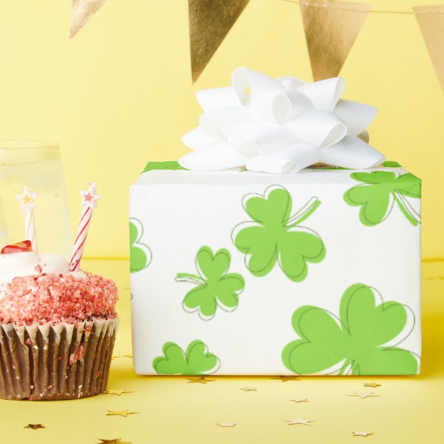 papier cadeau motif trèfle Saint-Patrick (Fête d'anniversaire)