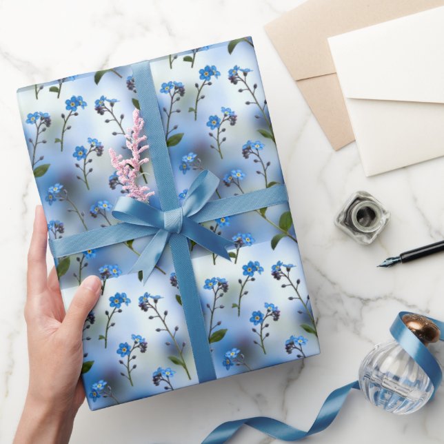 Papier Cadeau Myosotis délicats dans un bleu aéré (Cadeaux)