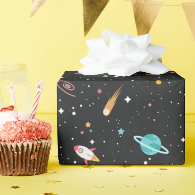 Papier Cadeau Navires spatiaux et planètes en noir (Fête d'anniversaire)