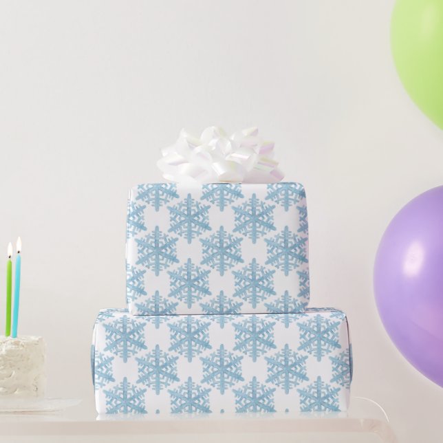 Papier Cadeau Noël bleu clair Aquarelle Snowflakes Motif (Cadeaux de fête)