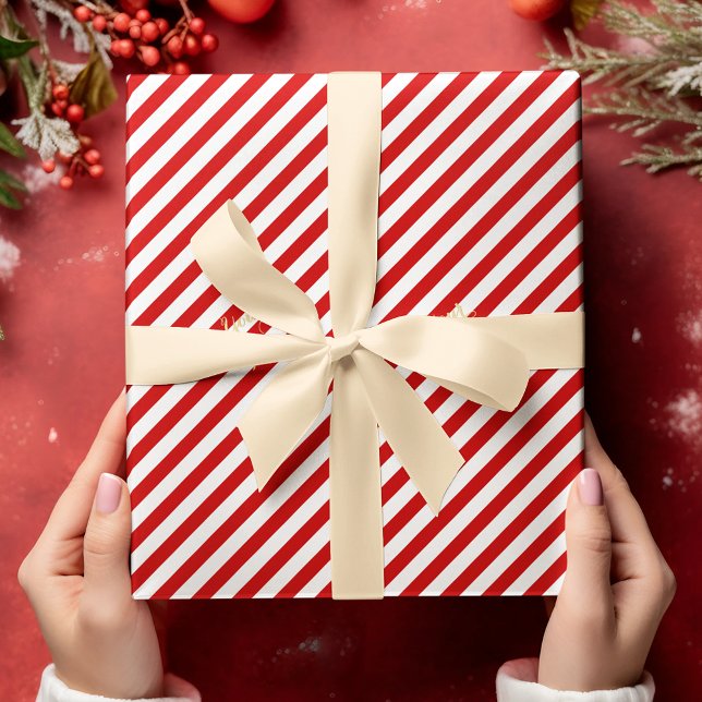 Papier Cadeau Noël Rouge Blanc Grandes Motif Or Texte Noël (Christmas Red White Stripes Pattern Gold Text Xmas Wrapping Paper)