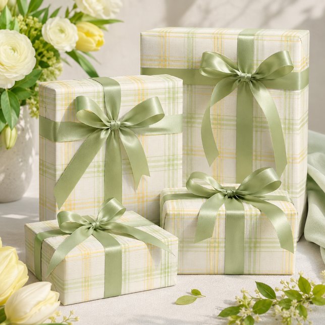Papier Cadeau | Papier Cadeau Luxe Rayé Citron (Pastel yellow plaid gifts with shiny sage ribbons, styled for elegant spring and everyday gifting.)