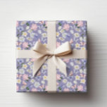 Papier Cadeau Papillon pourpre<br><div class="desc">Ajoutez une touche spéciale à vos cadeaux avec notre papier d'emballage,  avec un motif fantaisiste de fleurs pastel et de papillons sur fond de violet foncé. Ce superbe papier d'emballage est parfait pour coordonner les cadeaux qui ont l'air aussi charmant et réfléchi que la célébration.</div>