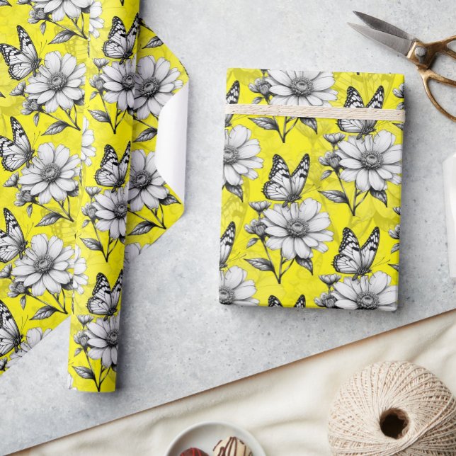 Papier Cadeau Papillon sur Motif Fleur Design Jaune (Créateur téléchargé)