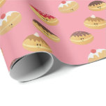 Papier Cadeau Peint à la main, joli beignet de Hannukah à motif<br><div class="desc">À l'origine peinte à la main,  cette enveloppe-cadeau à motif de beignet de Hannukah (sufganiyot) apportera un sourire au visage de n'importe quel destinataire! Jetez du sac !</div>