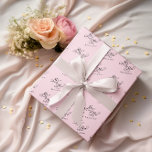 Papier Cadeau Personnalisé Rose M. et Mme Script<br><div class="desc">Enveloppez vos cadeaux dans le style en utilisant ce joli papier d'emballage, avec un motif de "Mr et Mrs" en calligraphie élégante, facilement customisé avec votre nom de famille. Parfait pour les mariages, les fêtes de mariage, les anniversaires ou les douches nuptiales, ce papier d'emballage sophistiqué est conçu pour rendre...</div>