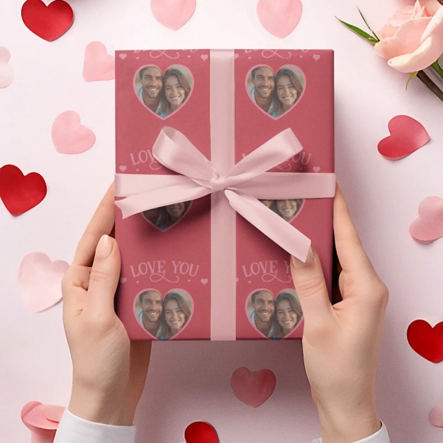 Papier Cadeau Photo de la Saint Valentin Rouge Personnalisé (Valentine’s Day Photo Red Personalized Wrapping Paper)