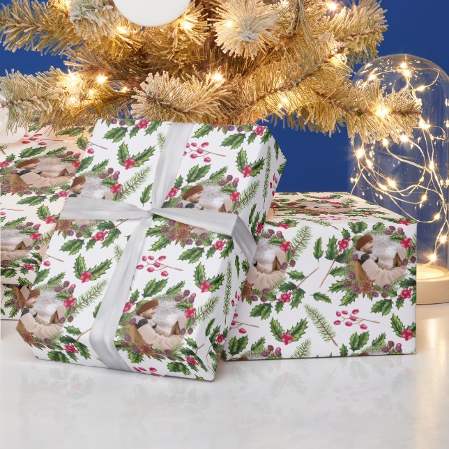 Papier Cadeau Photo personnalisée de Noël Holly Wreath (Vacances)