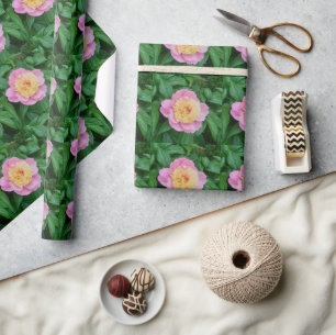 Papier Cadeau Pivoine Rose Brillante avec Feuilles Vertes Artisa