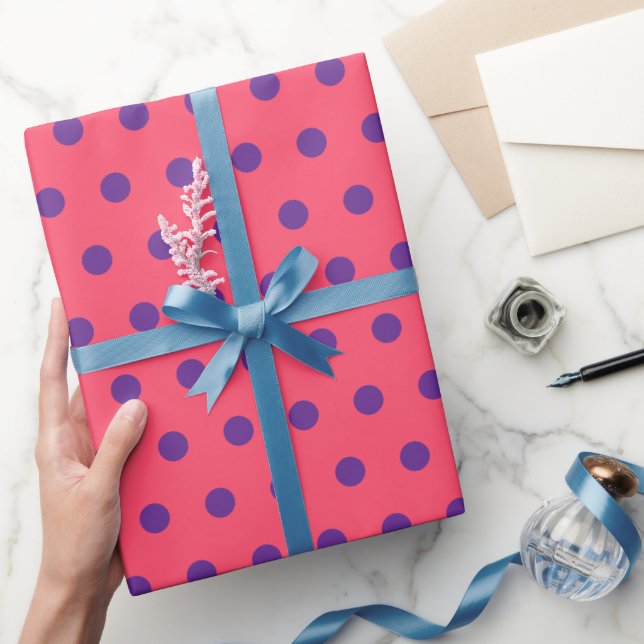 Papier Cadeau Point de polka rose et violet de bonbons (Cadeaux)