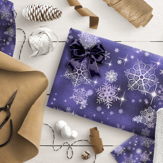 Papier Cadeau Prettiest Snowflakes Motif Violet ID846 (Créateur téléchargé)