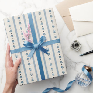 Papier Cadeau Rayures Bleues Et Crème Et Fleurs
