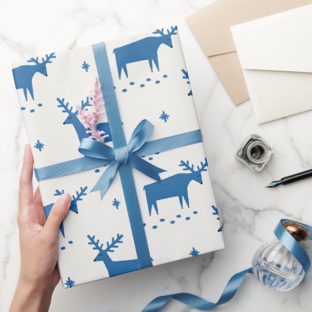 Papier Cadeau Rennes de Noël. Motif d'animaux de la forêt bleue (Cadeaux)