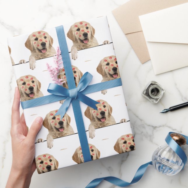 Papier Cadeau Retriever doré avec baisers au rouge à lèvres (Cadeaux)