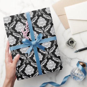 Papier Cadeau Rococo Damassé Rpt Motif Blanc sur Noir