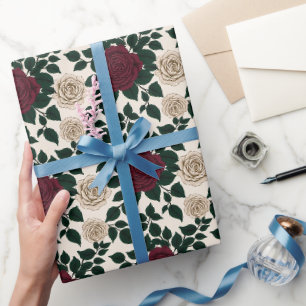 Papier Cadeau Roses rouges et bordeaux luxuriantes avec des feui