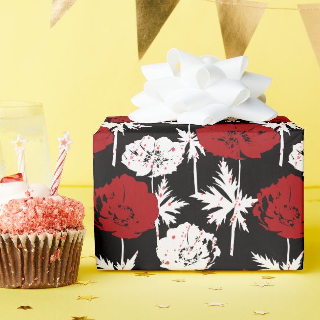 Papier Cadeau Rouge, fleurs blanches sur noir (Fête d'anniversaire)