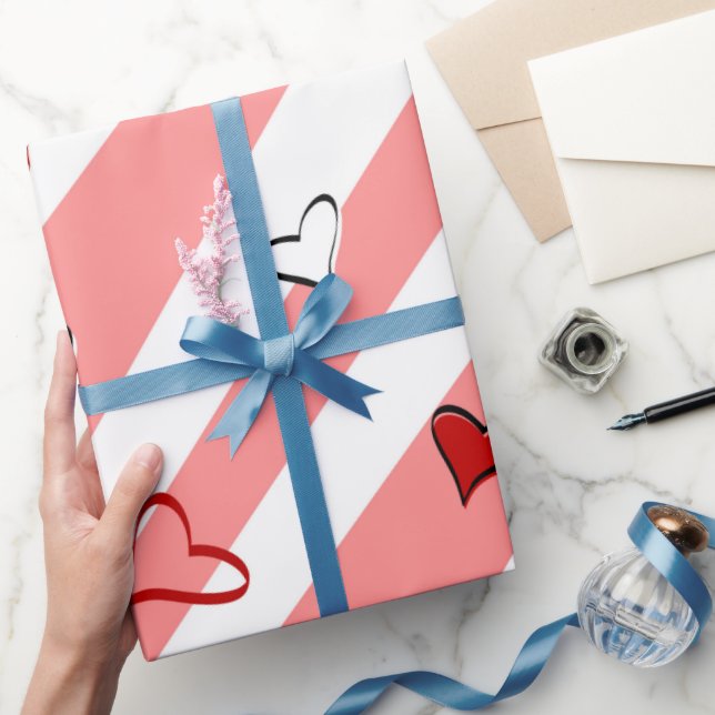 Papier Cadeau Saint Valentin Amour Coeurs et ligne rose (Cadeaux)