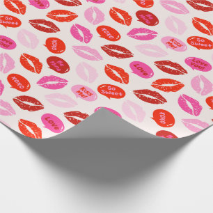 Papier Cadeau Saint Valentin Lèvres avec texte sur la crème