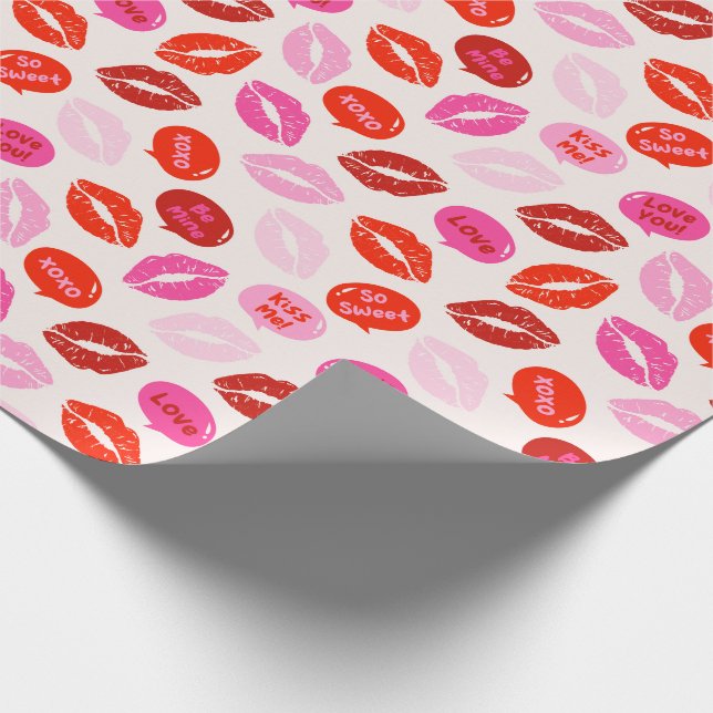 Papier Cadeau Saint Valentin Lèvres avec texte sur la crème (Coin)