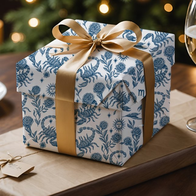 Papier Cadeau Scorpion Zodiaque Floral Bleu Céleste Intriqué (Scorpio Zodiac toile wrap with Delft blue scorpions, florals & celestial charm.)