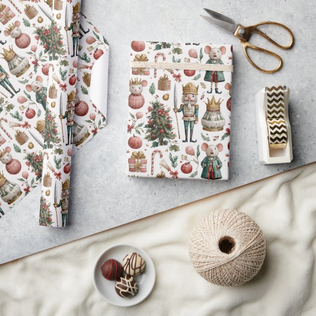 Papier Cadeau Souris Parées et Boules de Noël (Artisanat)