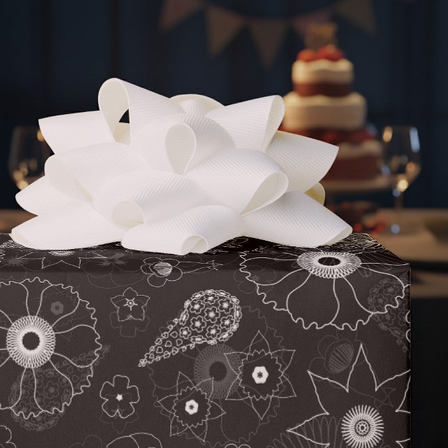 Papier Cadeau Subtile Floral Contemporain Noir & Blanc Motif (Créateur téléchargé)