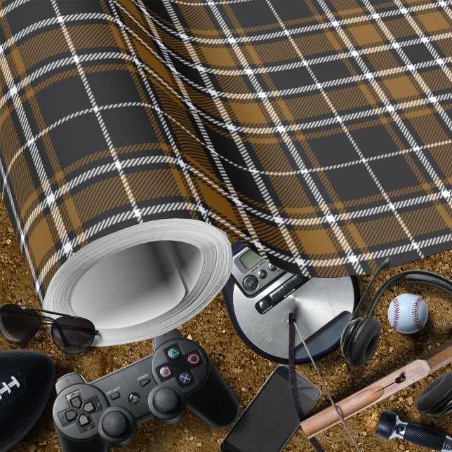 Papier Cadeau Tartan - Miel Noir-Profond Brown blanc (Tartan - Black-Deep Honey Brown-Off White Wrapping Paper by Leapfroglisics Shop)