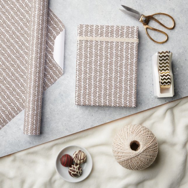Papier Cadeau Taupe Beige Marron Blanc Zigzag rayures neutres (Artisanat)